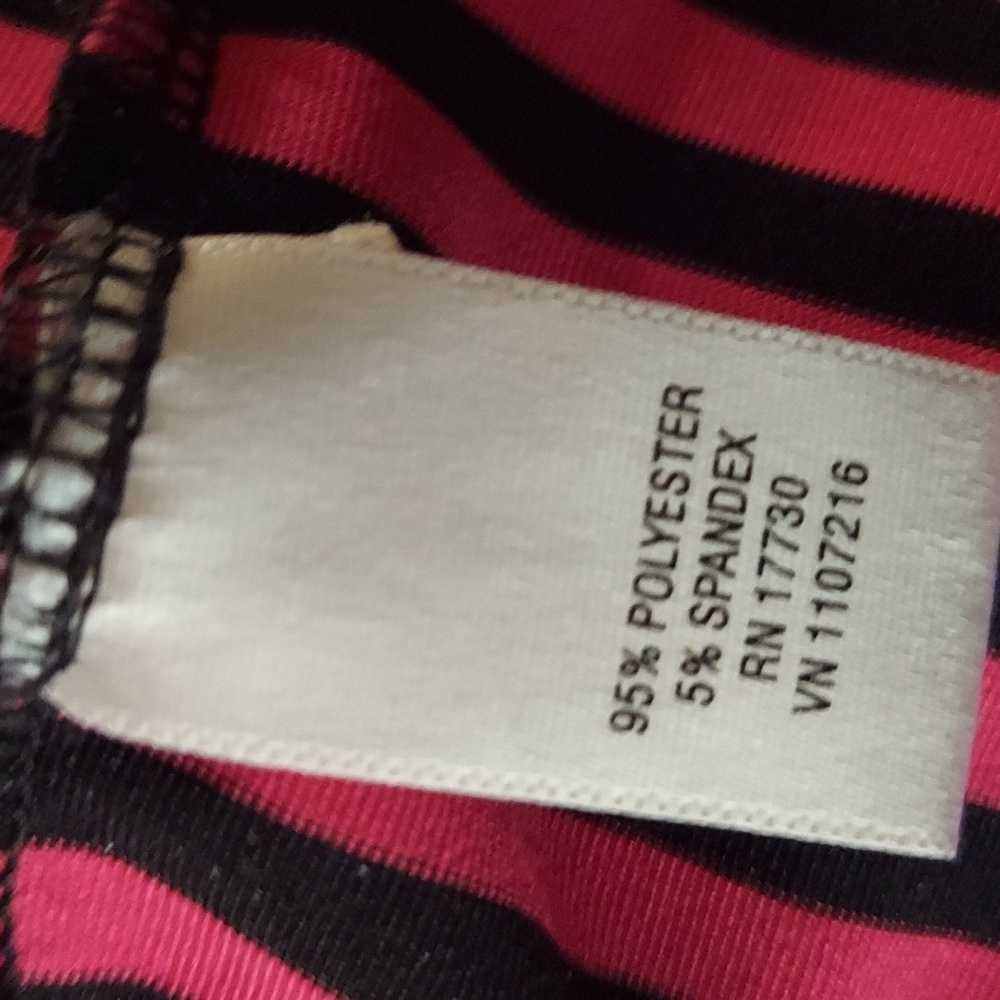Stripe Turtle Neck - Picture 6 of 6